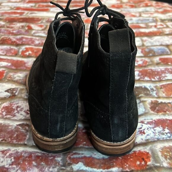 ASOS black suede ankle boots with front tie - Picture 6 of 7